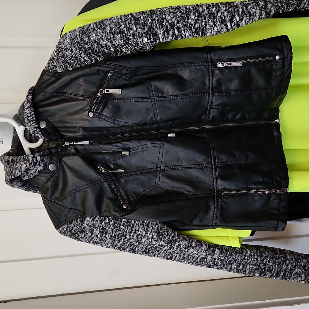 Juniors small faux leather jacket